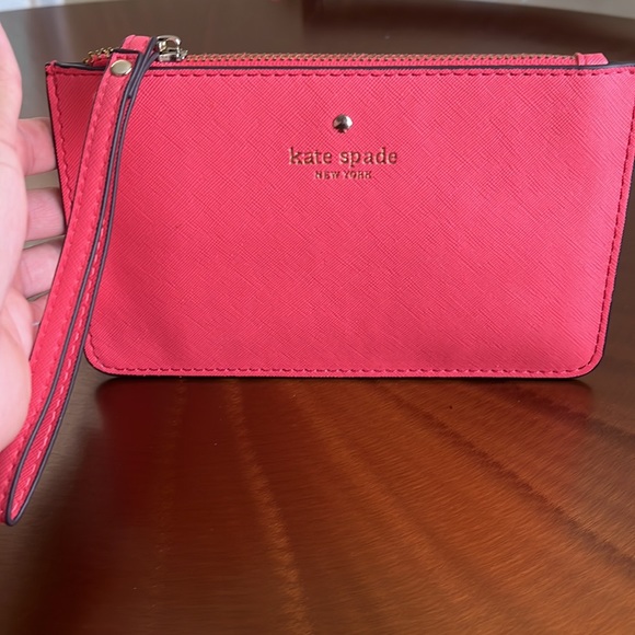 Kate spade ♠️ wristle pink color good condition - Picture 7 of 7